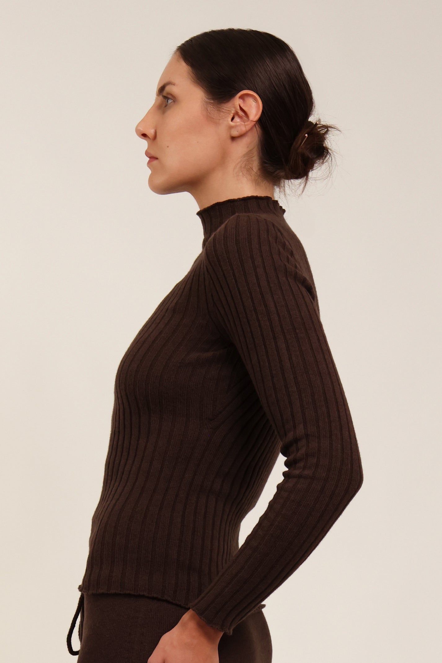 Fruitchouli Ribbed Mock Neck in Fruitchouli Brown Organic Cotton Cashmere – Australian knitwear (Side)
